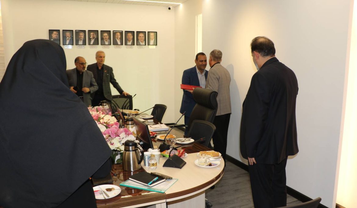 گزارش مراسم تودیع دکتر صالحی گلباغی، معاون حقوقی شرکت عمران و توسعه شهر آتیه