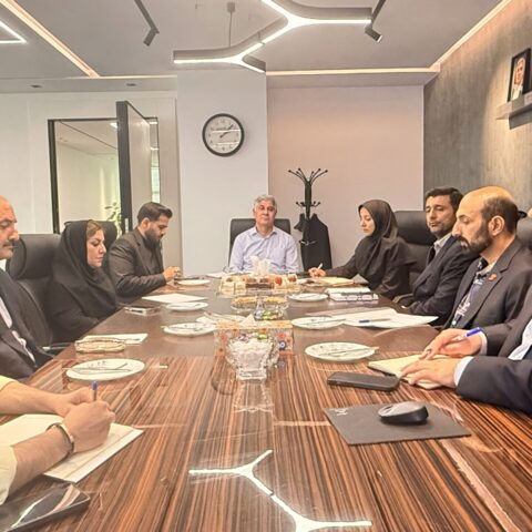 جلسه مدیریت املاک و سرمایه گذاری با مدیرعامل شرکت